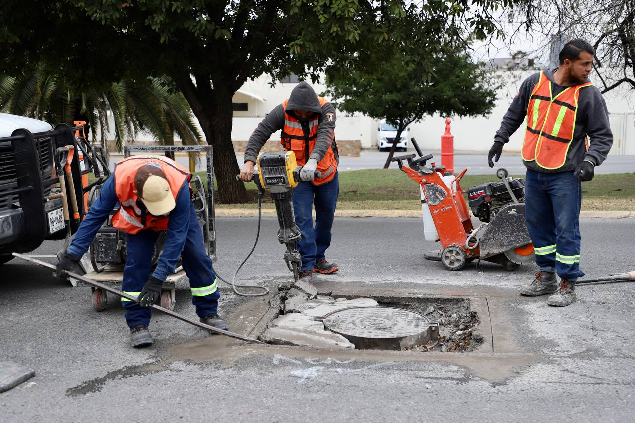 Reparará San Pedro 180 registros sanitarios dañados en avenidas