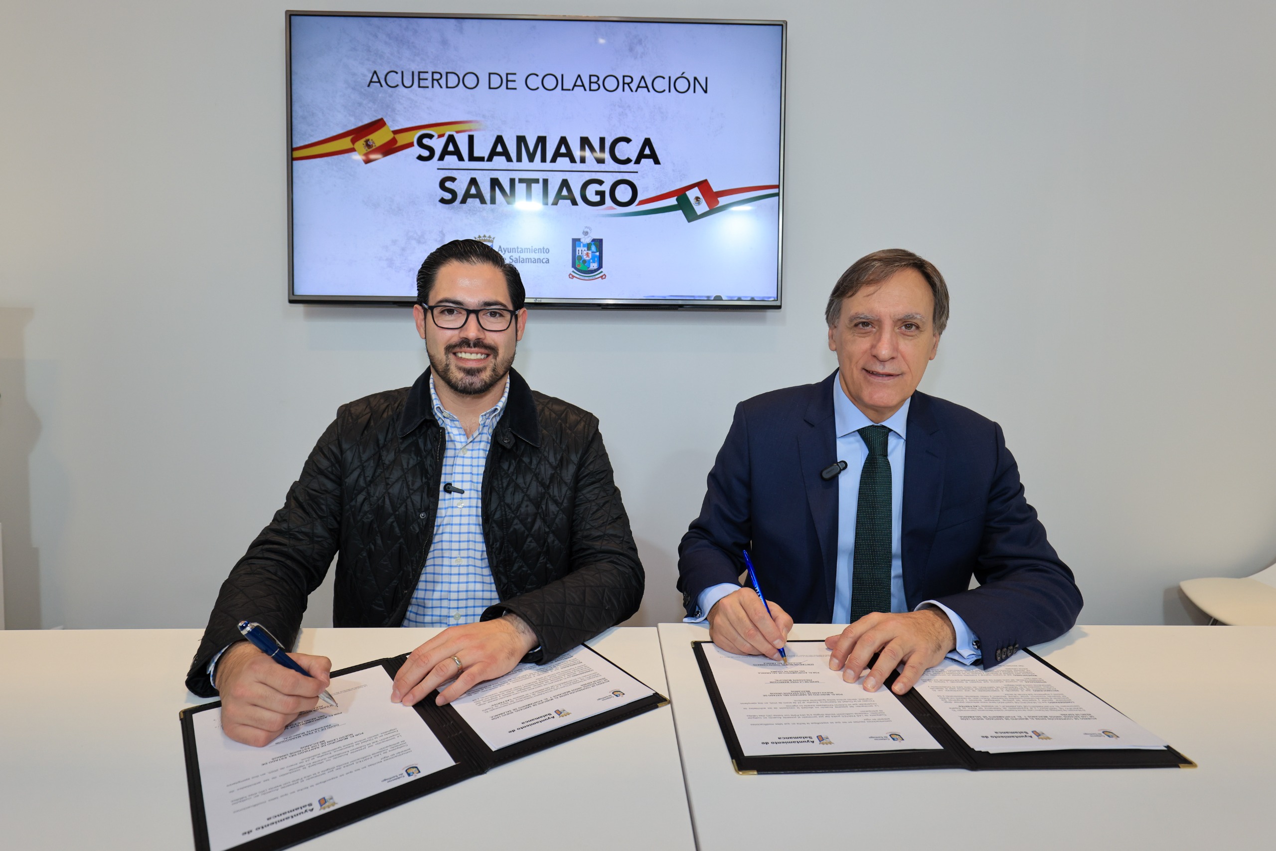 Acuerdan colaboración en turismo sostenible, David de la Peña y alcalde de Salamanca