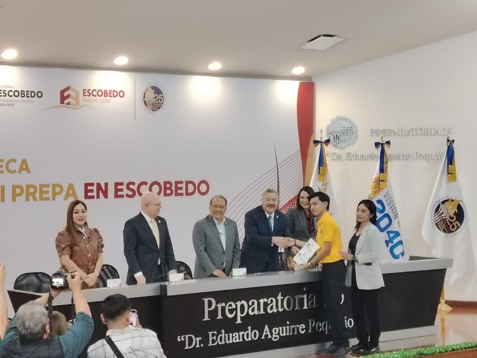 Tendrá Escobedo nueva preparatoria y clínica de la UANL