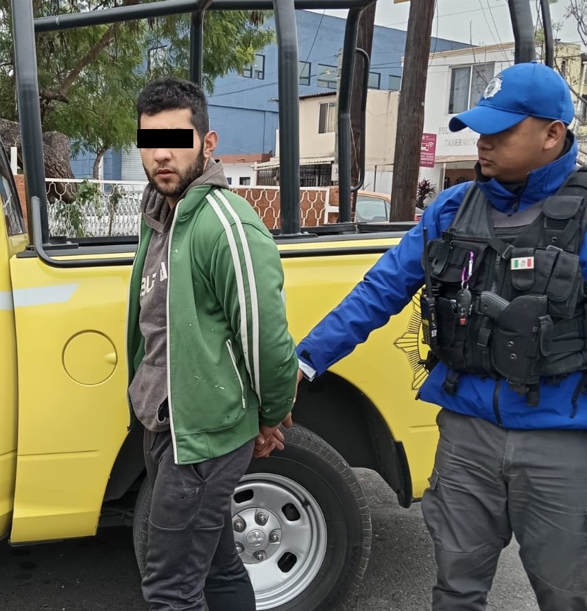 Detiene Policía de Monterrey en flagrancia por robo a casa habitación