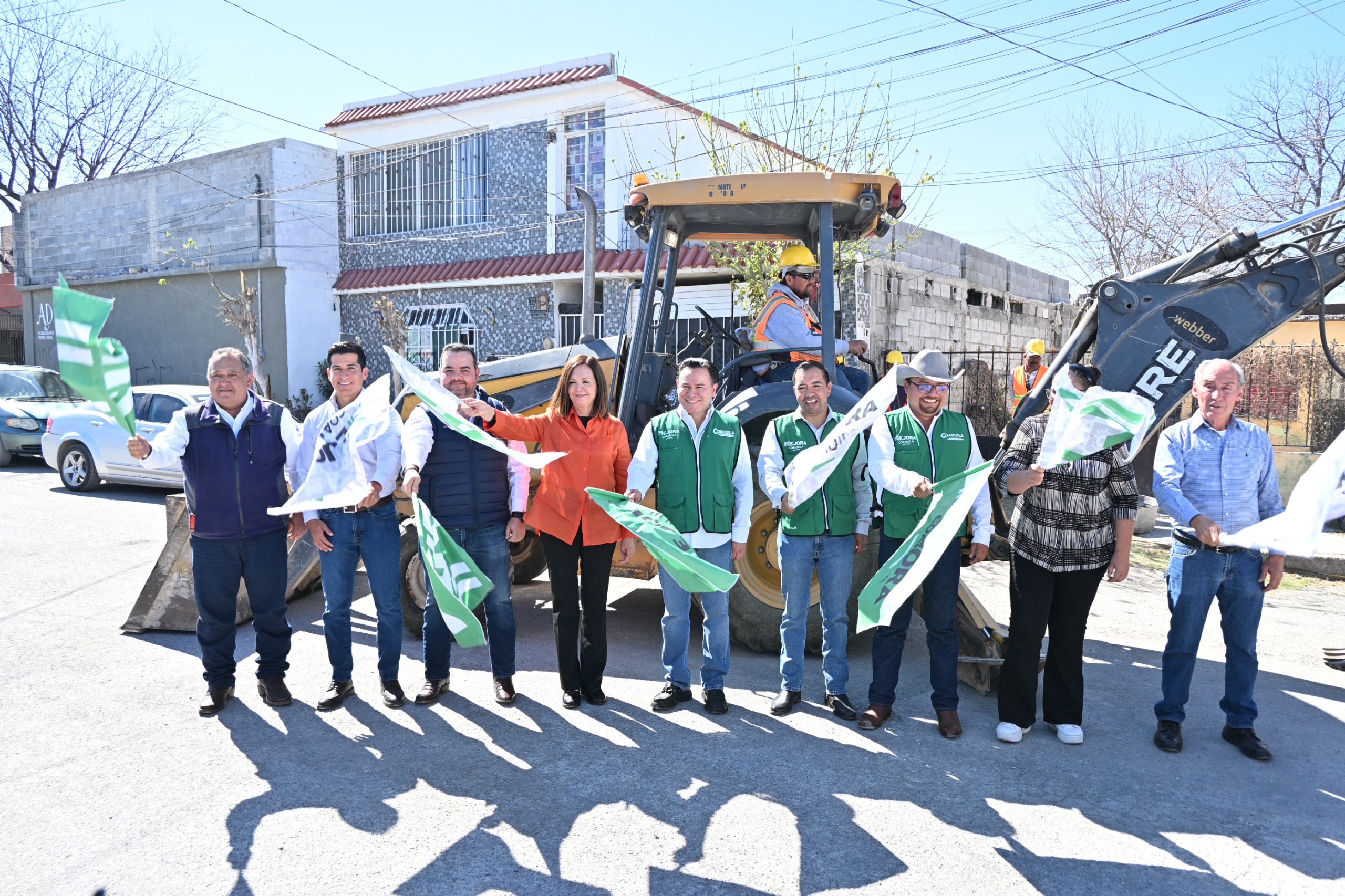 Sari Pérez arranca el programa ‘Mejorando el agua para todos’ en la colonia Borja