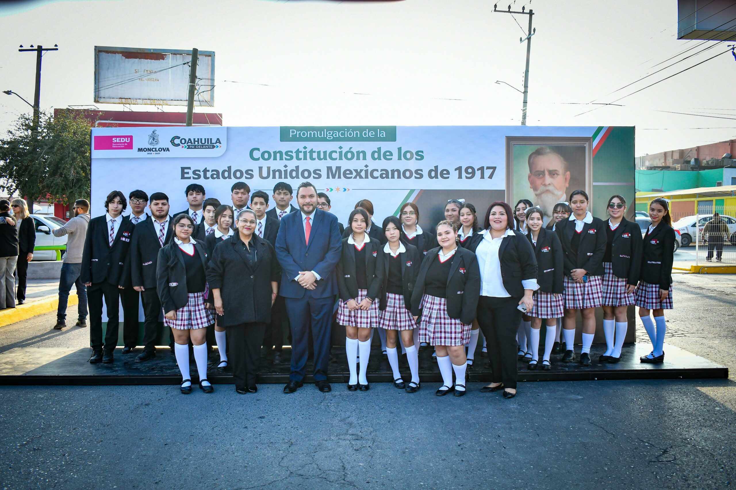 Carlos Villarreal encabezó la conmemoración del 108° Aniversario de la Constitución de 1917