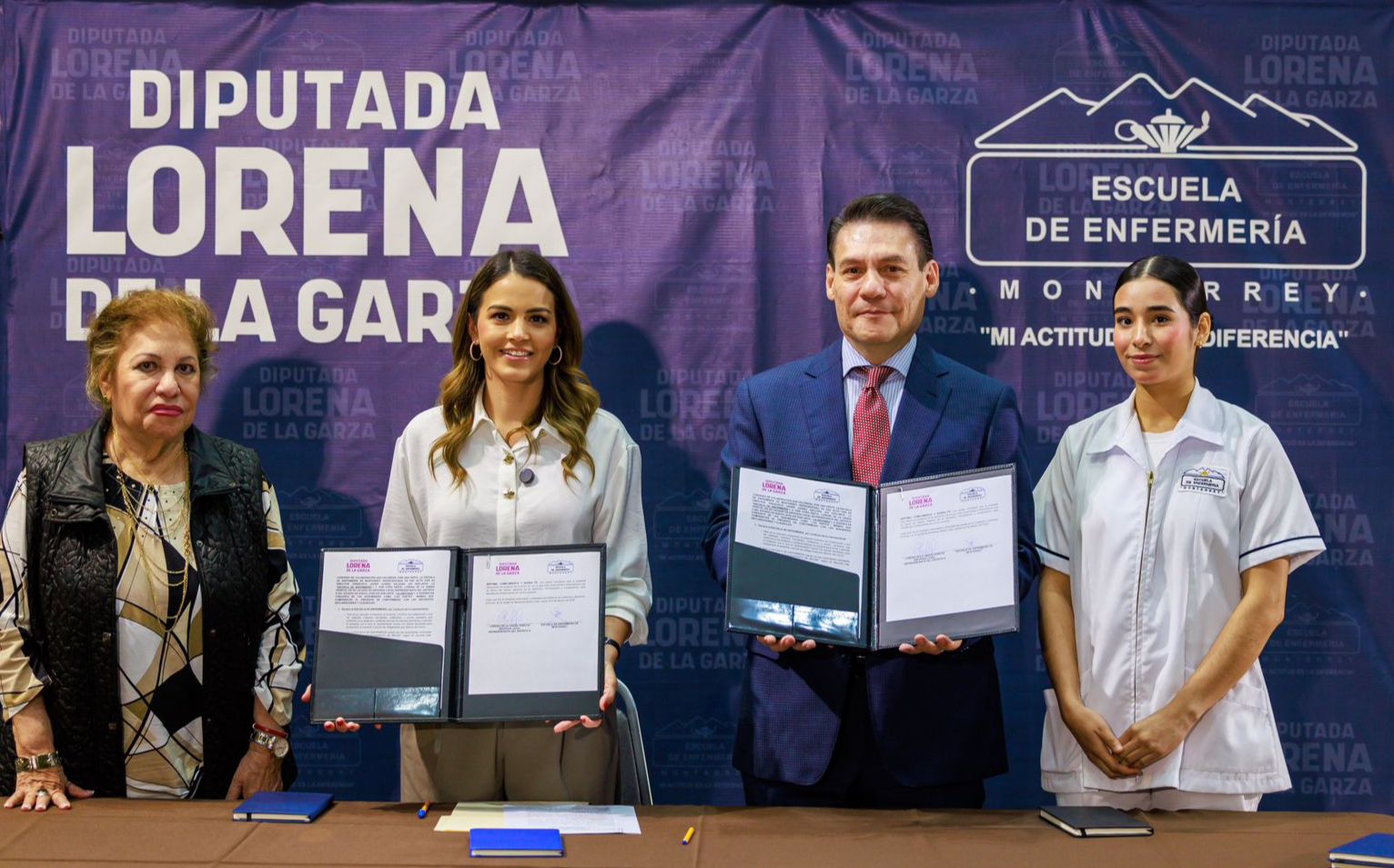 Lorena de la Garza firma convenio con la Escuela de Enfermería de Monterrey para apoyar a jóvenes estudiantes