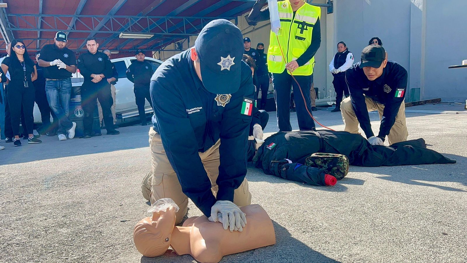 Capacitan a Policías de Santa Catarina en atención de emergencias