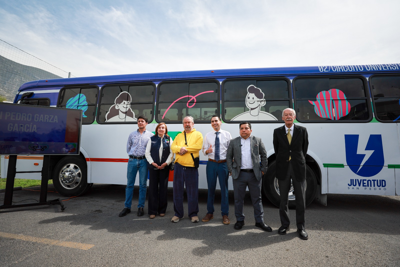 Ofrece San Pedro con Unibus transporte gratuito a estudiantes de la UANL