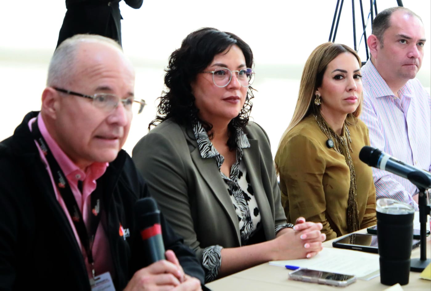 Realizan mesa de trabajo para elaborar la Ley de Atención, Protección e Inclusión de personas migrantes refugiadas, desplazadas y retornadas en Nuevo León