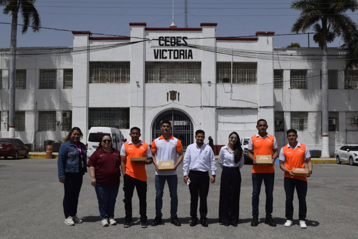 El club de futbol Correcaminos contribuye en actividades deportivas del CEDES Victoria