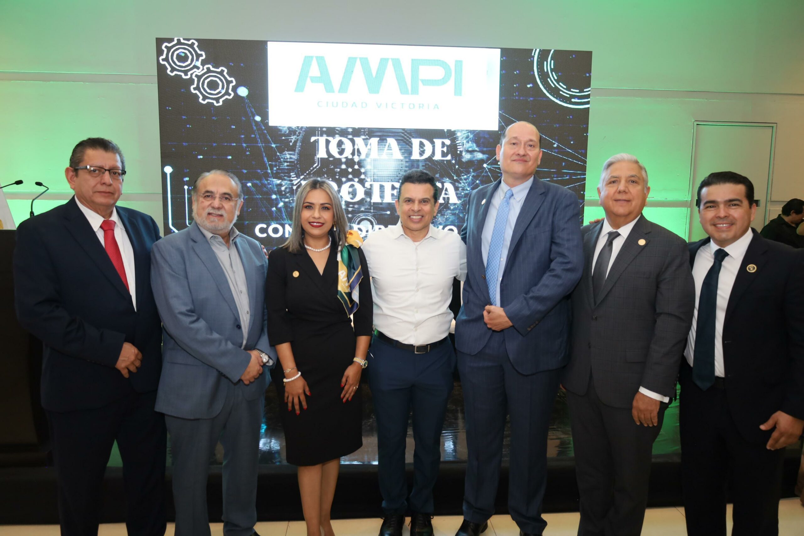 Se compromete Lalo Gattás a trabajar en equipo con el sector inmobiliario Se compromete Lalo Gattás a trabajar en equipo con el sector inmobiliario