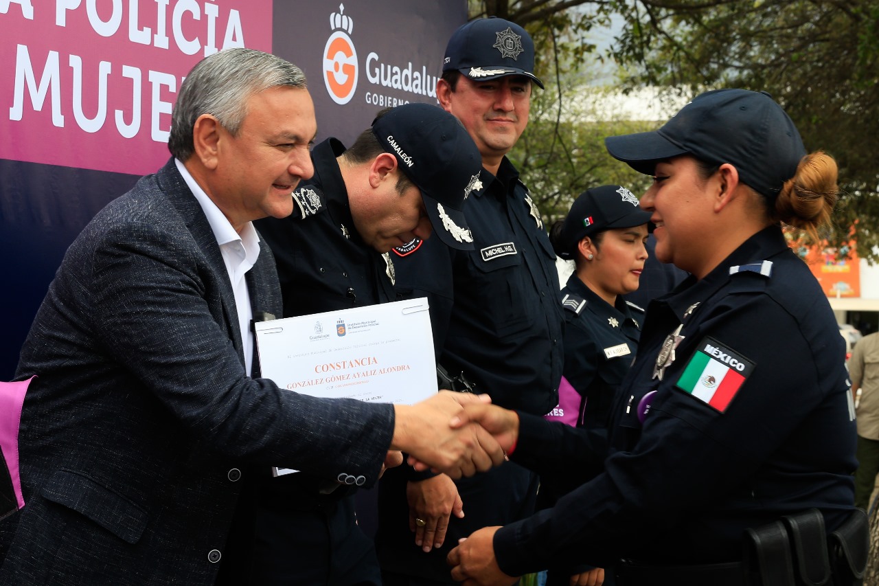 Anuncian nuevo incremento al salario de policías de Guadalupe