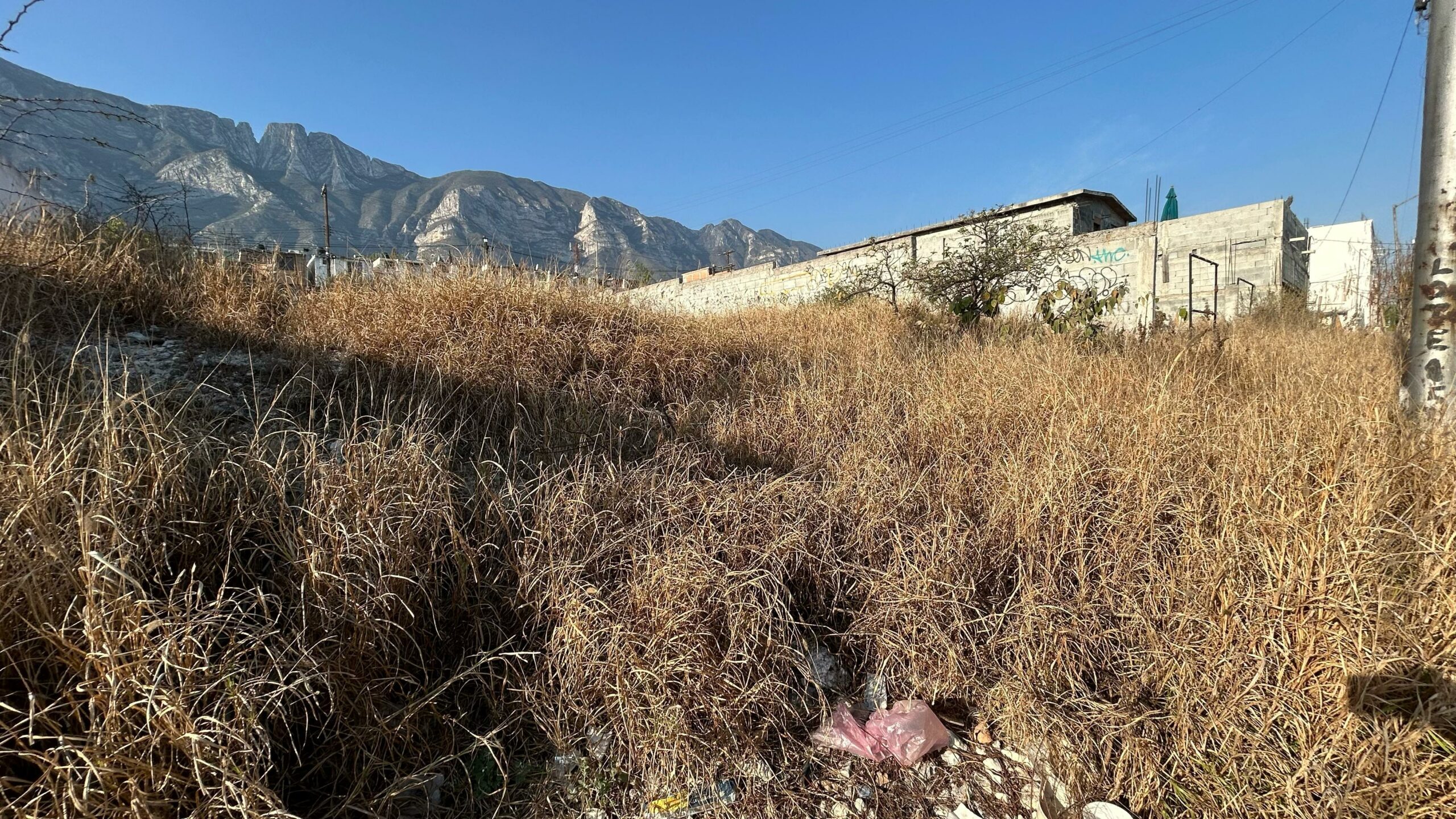 Aprueba Santa Catarina descuentos en rezagos de predial para lotes baldíos