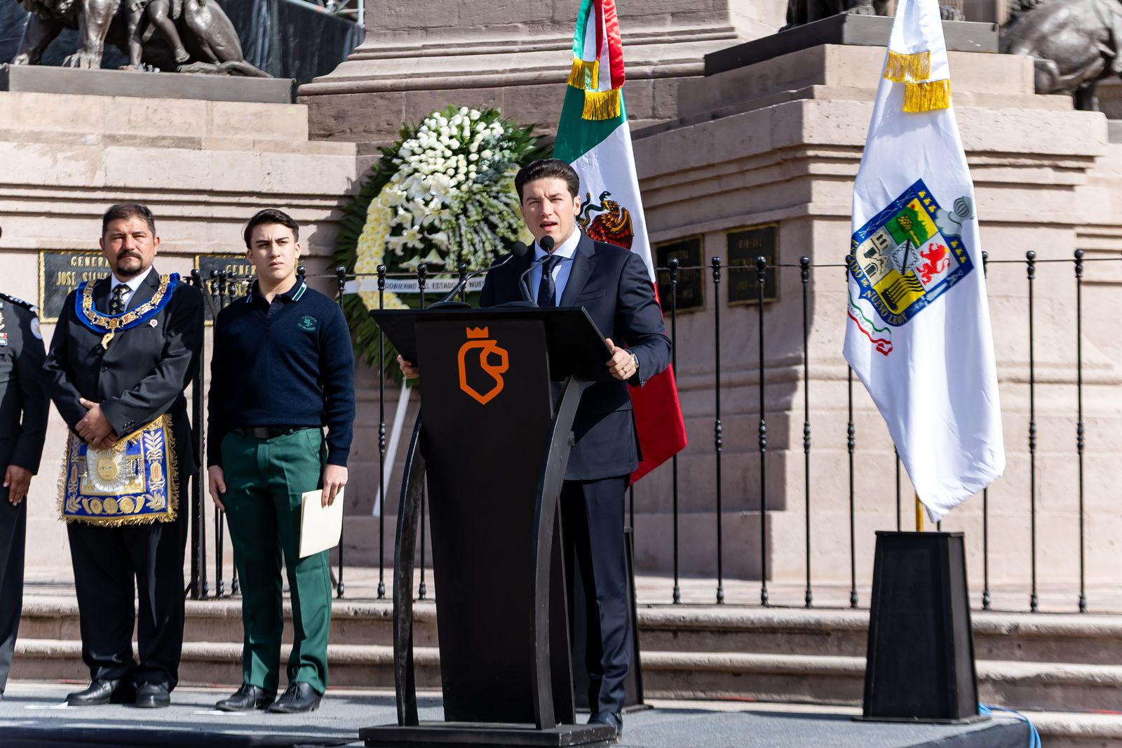 Conmemora Samuel García 219 Aniversario del Natalicio de Benito Juárez