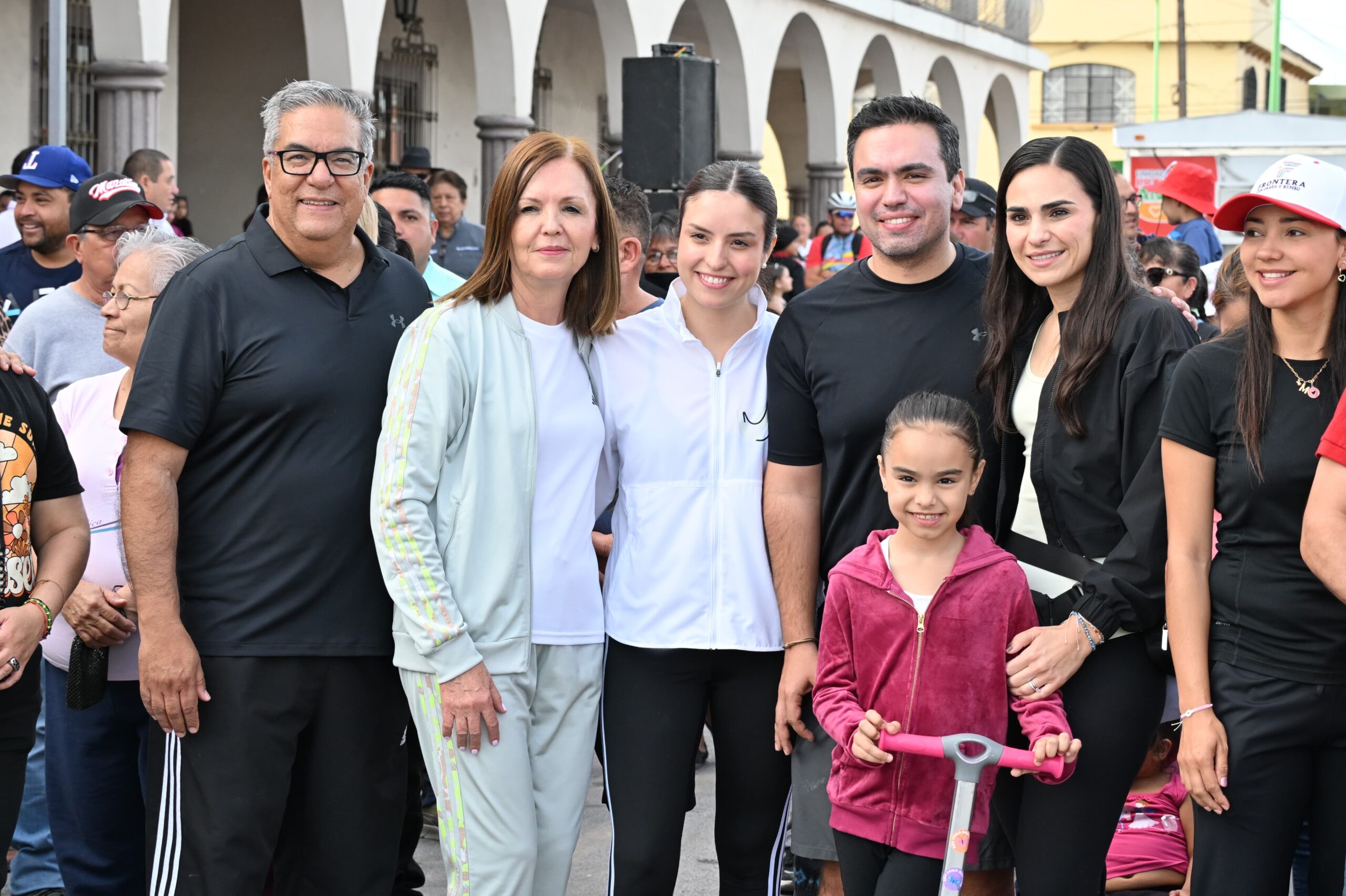 Sari Pérez celebra el Día de la Familia con La Ruta Rielera