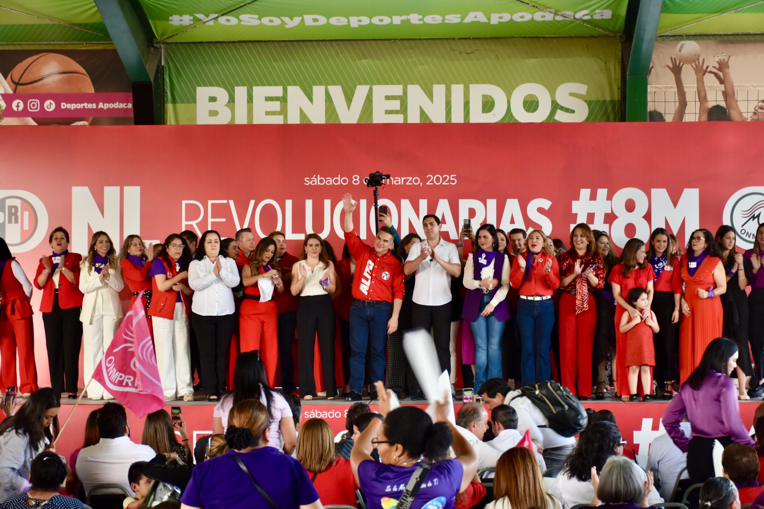 Más de novecientas mujeres priístas celebran el Día Internacional de la Mujer