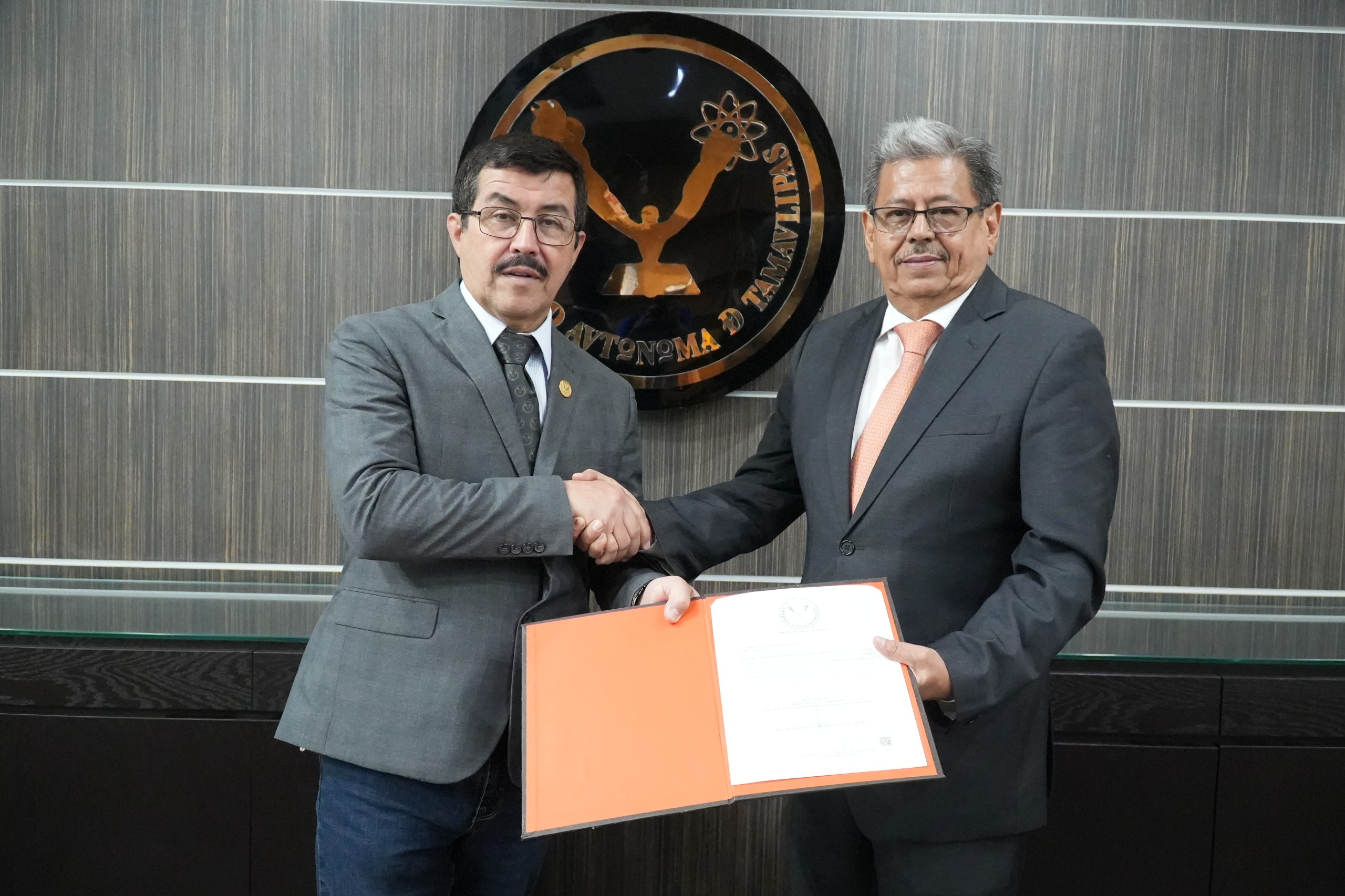 Designa Dámaso Anaya, rector a Ismael Quintanilla como abogado general de la UAT Designa Dámaso Anaya, rector a Ismael Quintanilla como abogado general de la UAT