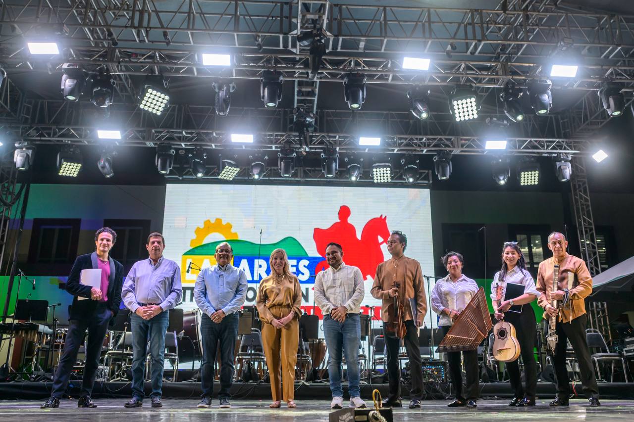 Viven y disfrutan en Escobedo con cierre del Festival Cultural “Las Artes Transforman” Viven y disfrutan en Escobedo con cierre del Festival Cultural “Las Artes Transforman”