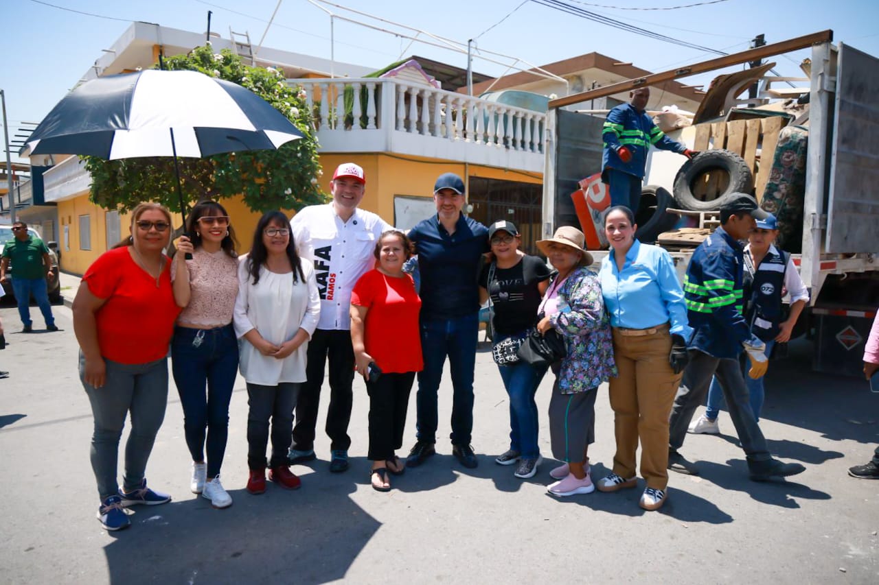 Supervisa Adrian de la Garza programa de descacharrización en colonia Ferrocarrilera Supervisa Adrian de la Garza programa de descacharrización en colonia Ferrocarrilera