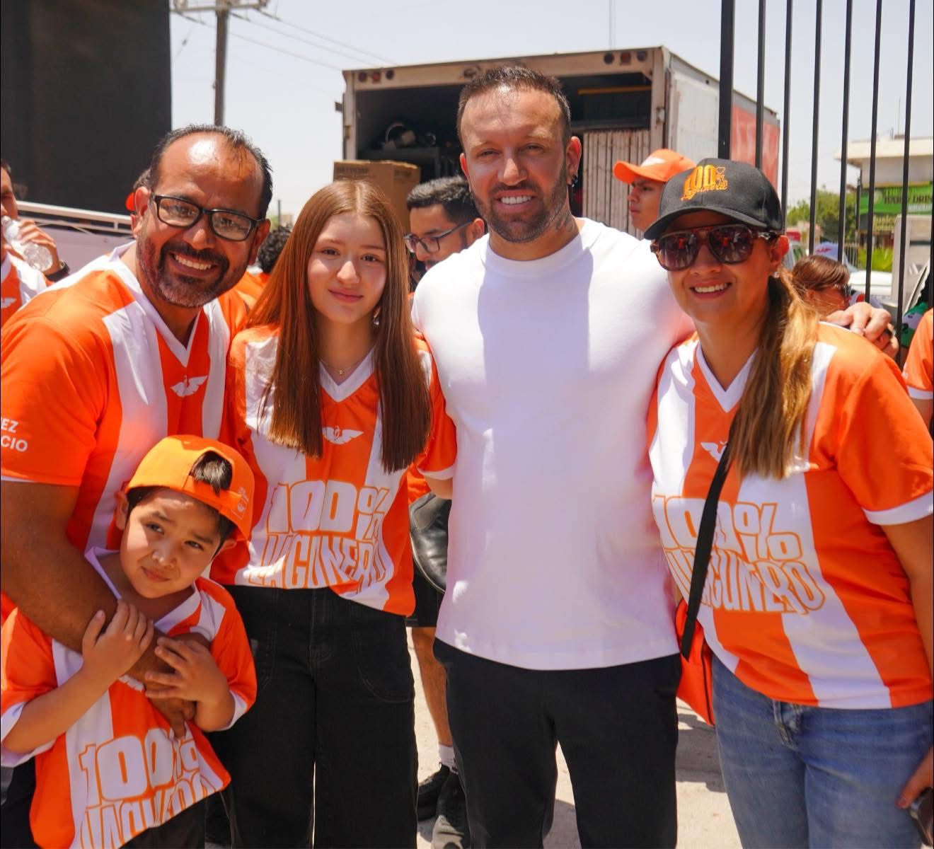 Alineación de lujo en la Cascarita Lagunera; Matías Vuoso y Omar Castañeda ganan con la marea naranja. Alineación de lujo en la Cascarita Lagunera; Matías Vuoso y Omar Castañeda ganan con la marea naranja.