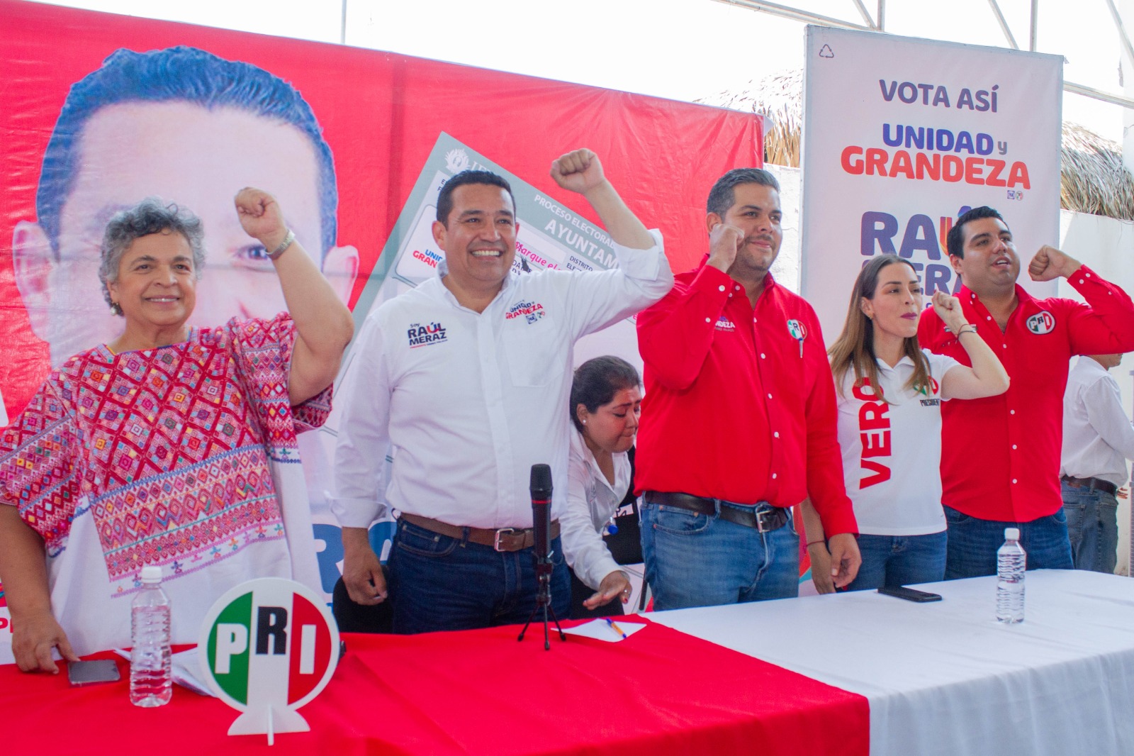 Raúl Meraz, comprometido con Gómez Palacio y sus ejidos: Beatriz Paredes Raúl Meraz, comprometido con Gómez Palacio y sus ejidos: Beatriz Paredes