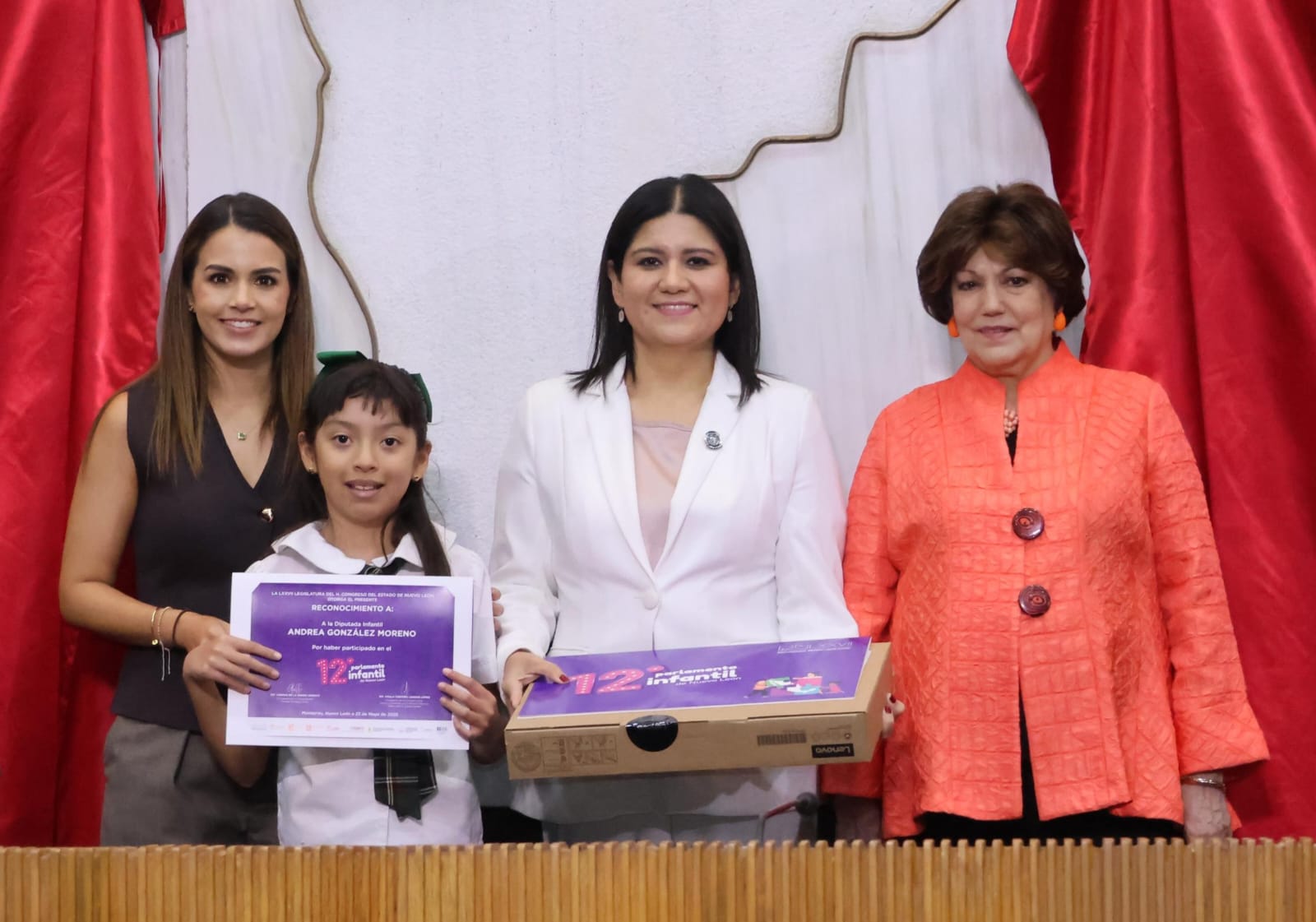 Concluye Congreso de Nuevo León el 12 Parlamento Infantil Concluye Congreso de Nuevo León el 12 Parlamento Infantil