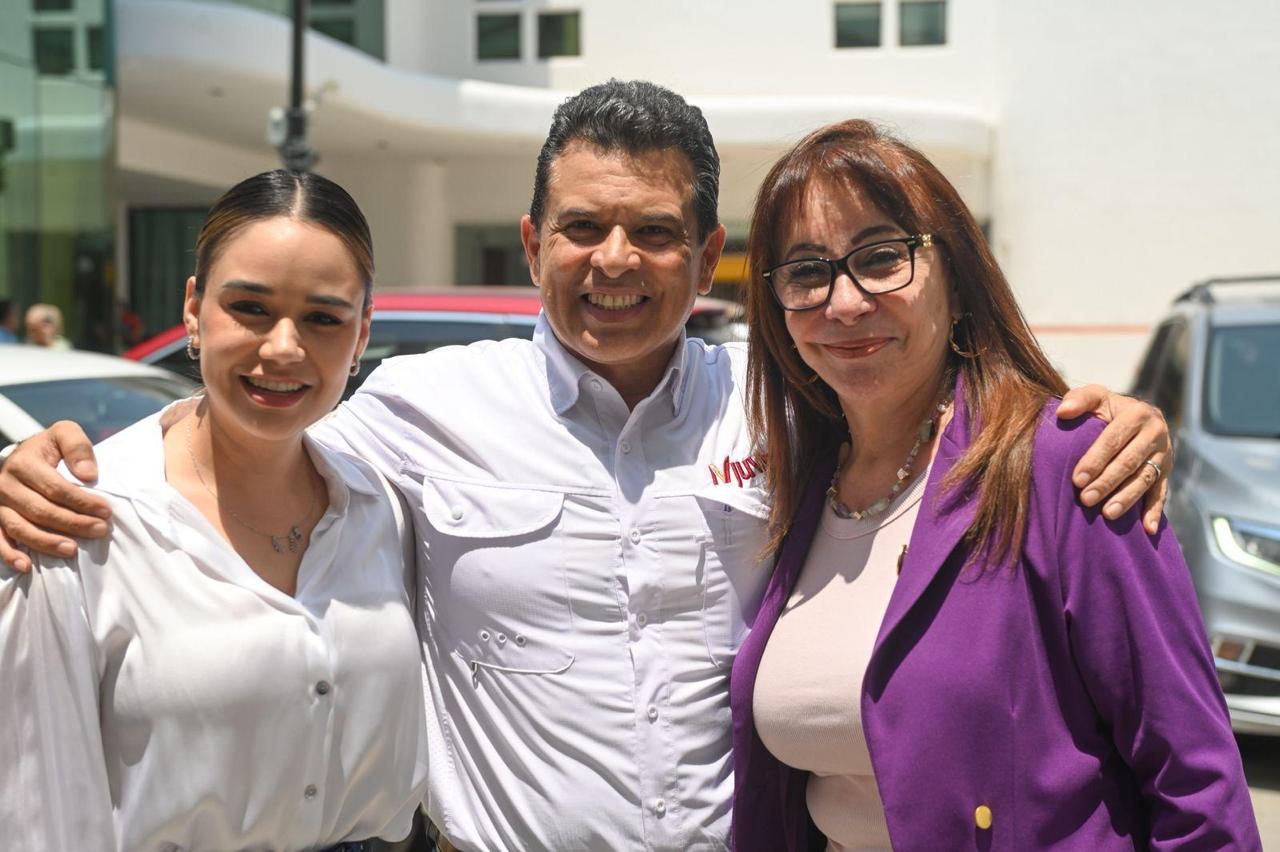 Gracias Lalo por creer en la educación: Arnulfo Rodríguez Gracias Lalo por creer en la educación: Arnulfo Rodríguez
