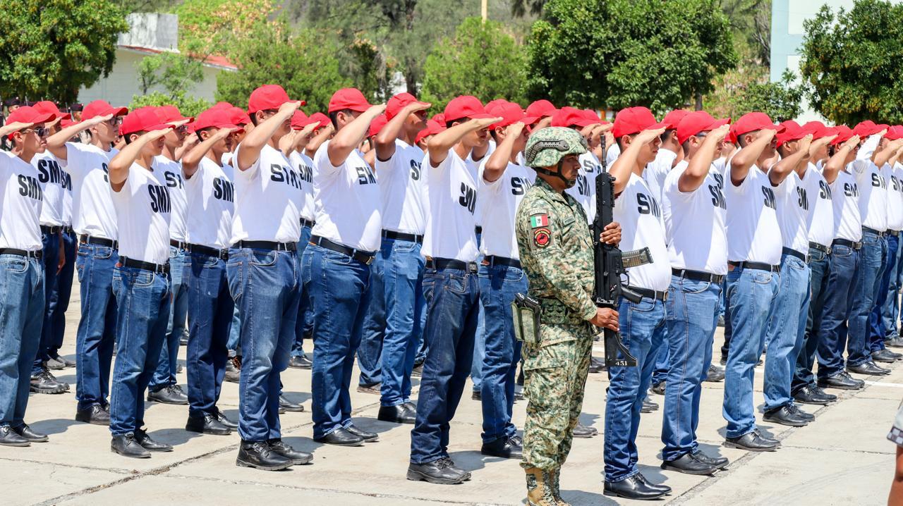 Asiste Lalo Gattás al evento cívico militarde la 48/a Zona Militar Asiste Lalo Gattás al evento cívico militarde la 48/a Zona Militar
