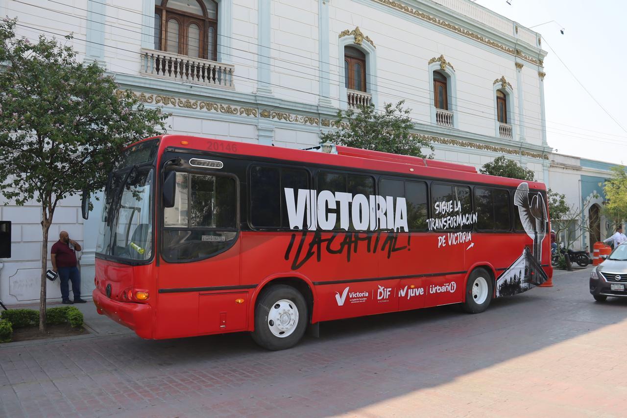 Presentan el “Lalo Bus”, dará transporte escolar gratuito Presentan el “Lalo Bus”, dará transporte escolar gratuito