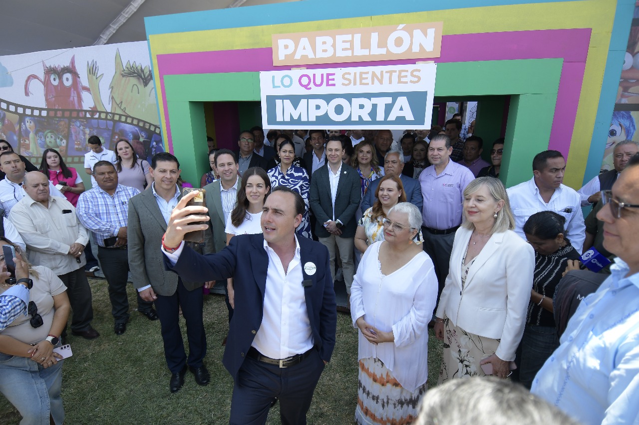 La Feria Internacional del Libro 2025 demostró que en Coahuila Leer es de gigantes La Feria Internacional del Libro 2025 demostró que en Coahuila Leer es de gigantes