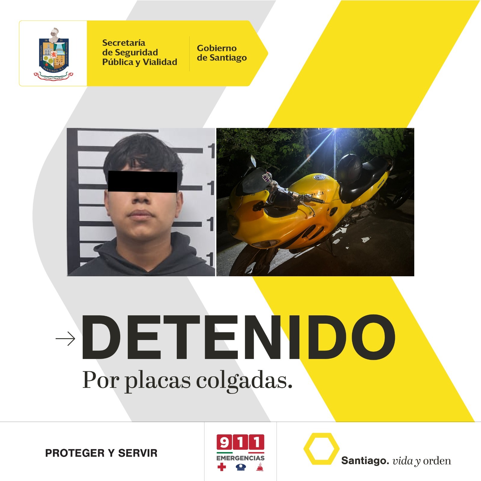 Policías de Santiago detienen a motociclista con placas colgadas Policías de Santiago detienen a motociclista con placas colgadas