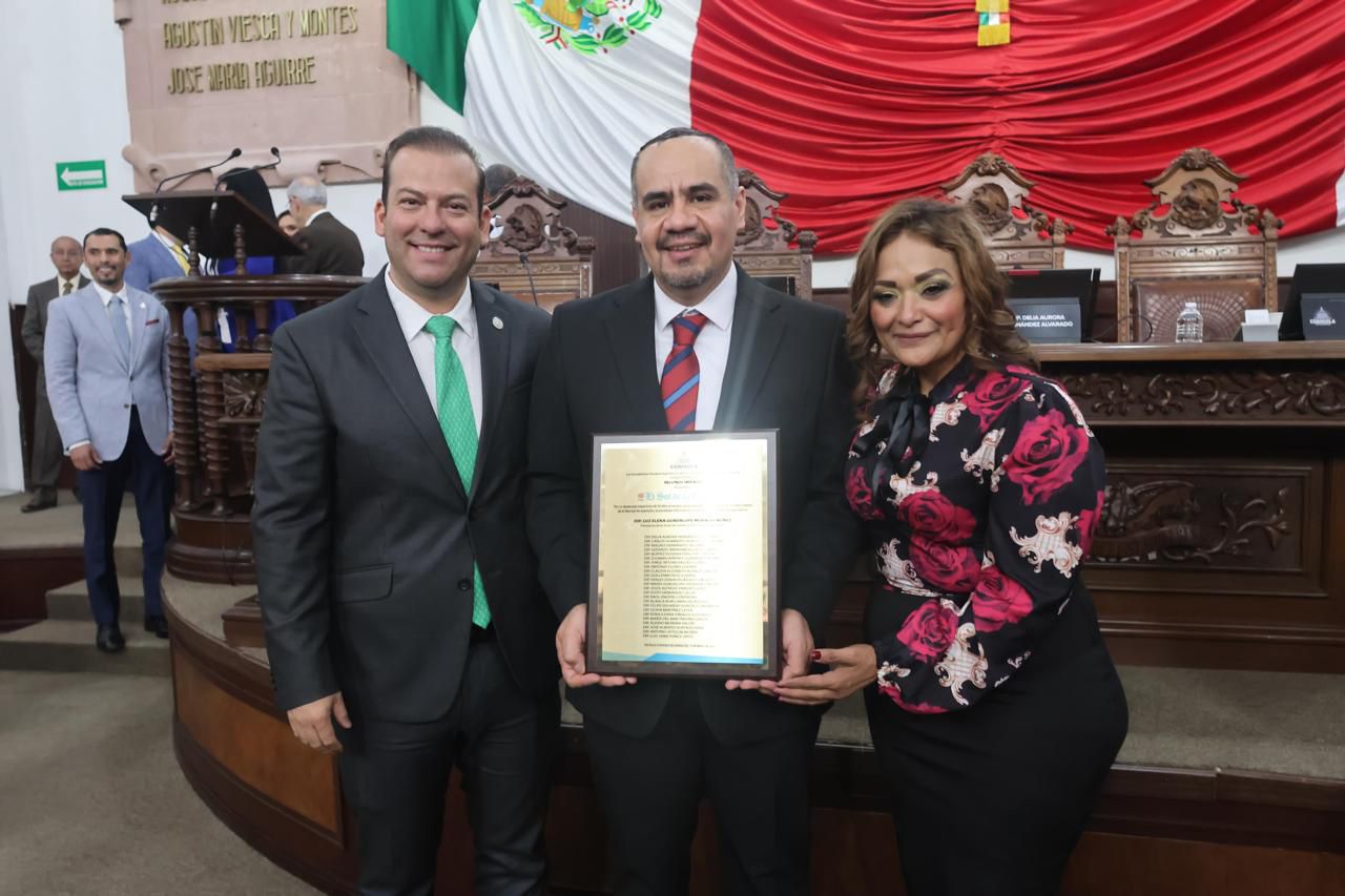 Conmemora con sesión solemne el congreso de Coahuila 50 años del Sol de la Laguna Conmemora con sesión solemne el congreso de Coahuila 50 años del Sol de la Laguna