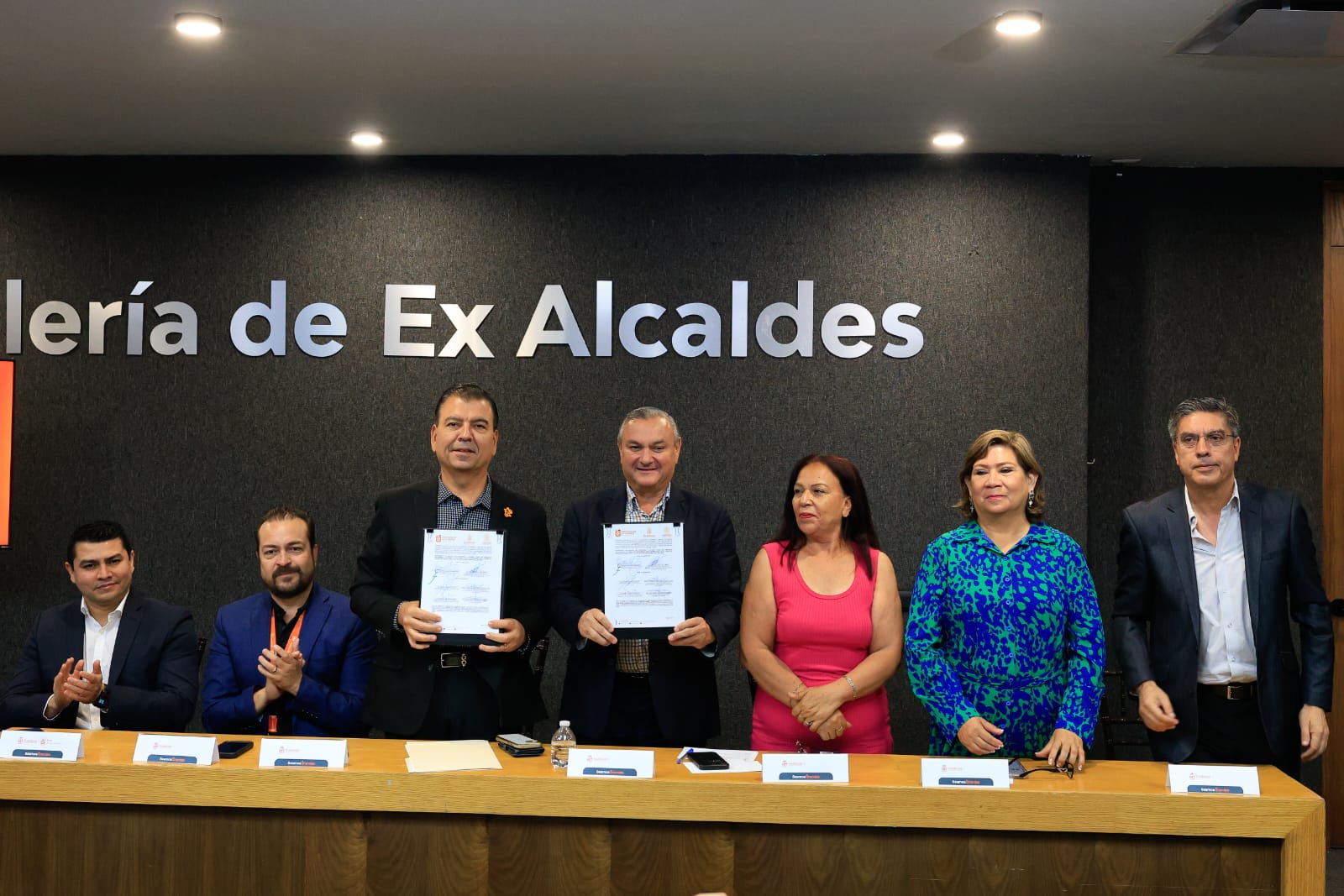 Brinda Guadalupe certeza jurídica a vecinos de Cerro Verde Brinda Guadalupe certeza jurídica a vecinos de Cerro Verde
