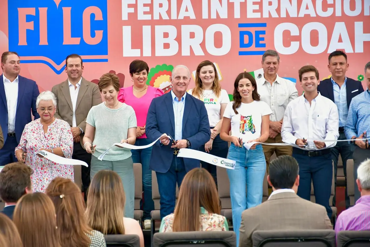 Inauguran Paola Rodríguez y Román Cepeda Feria Internacional del Libro de Coahuila, en Torreón Inauguran Paola Rodríguez y Román Cepeda Feria Internacional del Libro de Coahuila, en Torreón