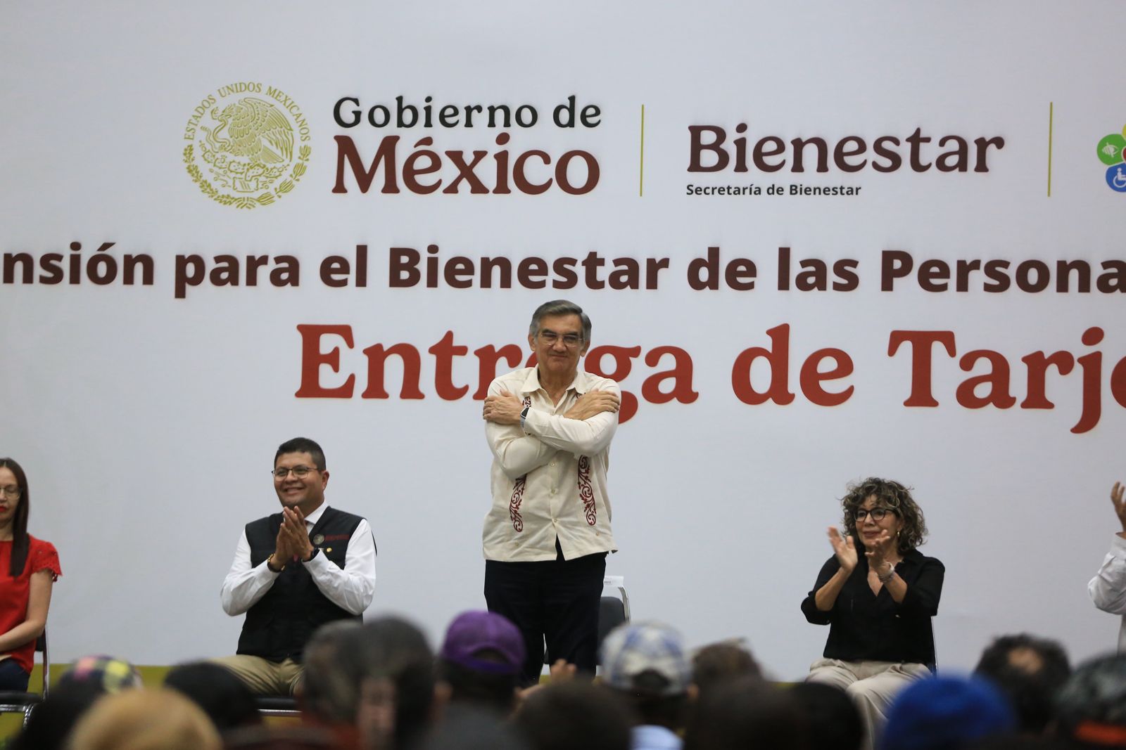Encabeza Américo Villarreal entrega de tarjetas de Pensión para el Bienestar a Personas con Discapacidad