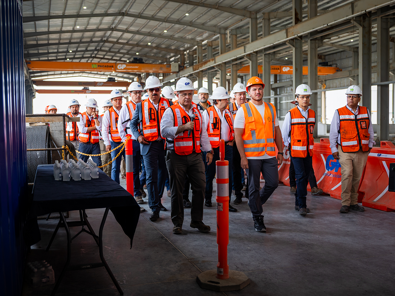 Líneas 4 y 6 del Metro Proyecto de Primer Mundo: Samuel García Líneas 4 y 6 del Metro Proyecto de Primer Mundo: Samuel García