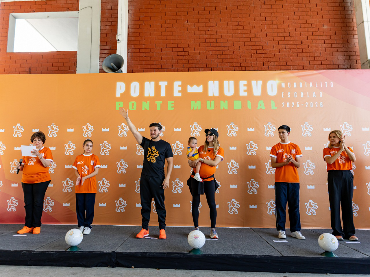 Arranca Samuel García oficialmente Mundialito Escolar; inaugura nuevos espacios deportivos en escuelas Arranca Samuel García oficialmente Mundialito Escolar; inaugura nuevos espacios deportivos en escuelas