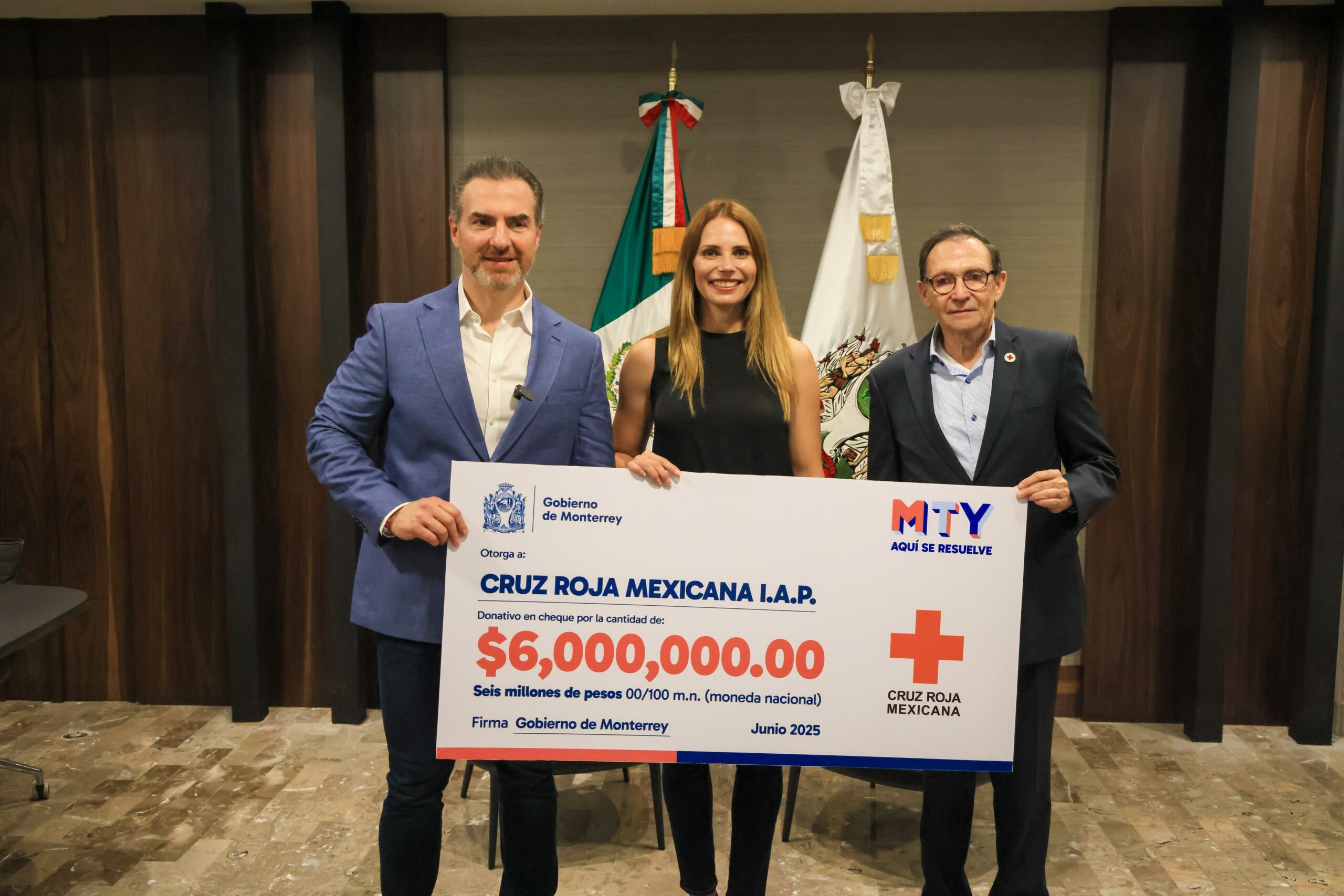 Entrega Municipio de Monterrey donativo anual por 6 mdp a la Cruz Roja Entrega Municipio de Monterrey donativo anual por 6 mdp a la Cruz Roja
