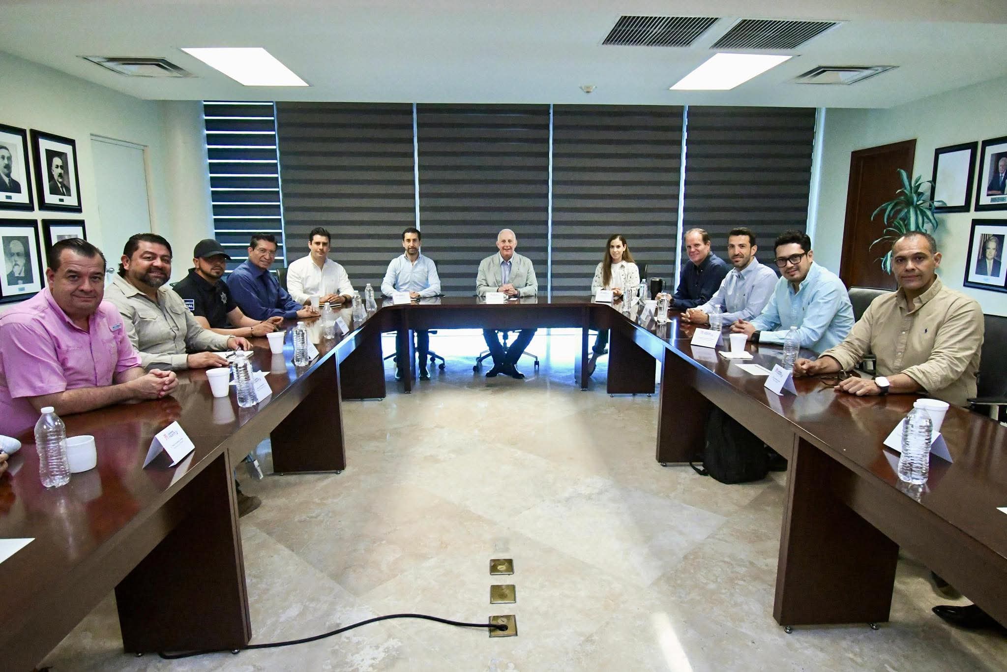En reunión directores y alcalde fijan acciones para el segundo semestre de Torreón En reunión directores y alcalde fijan acciones para el segundo semestre de Torreón
