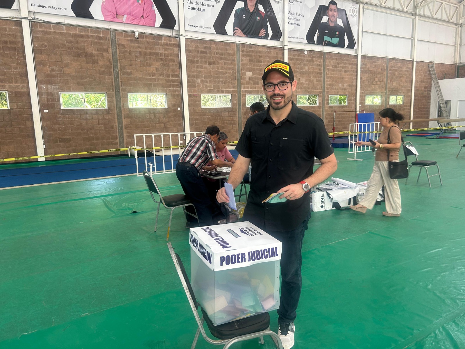 Ejerce David de la Peña su derecho al voto y pide a la comunidad participar: “Que no decidan por ti”