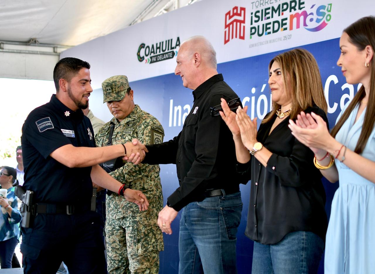 Inauguran caseta de vigilancia en el fraccionamiento Residencial Senderos de Torreón Inauguran caseta de vigilancia en el fraccionamiento Residencial Senderos de Torreón