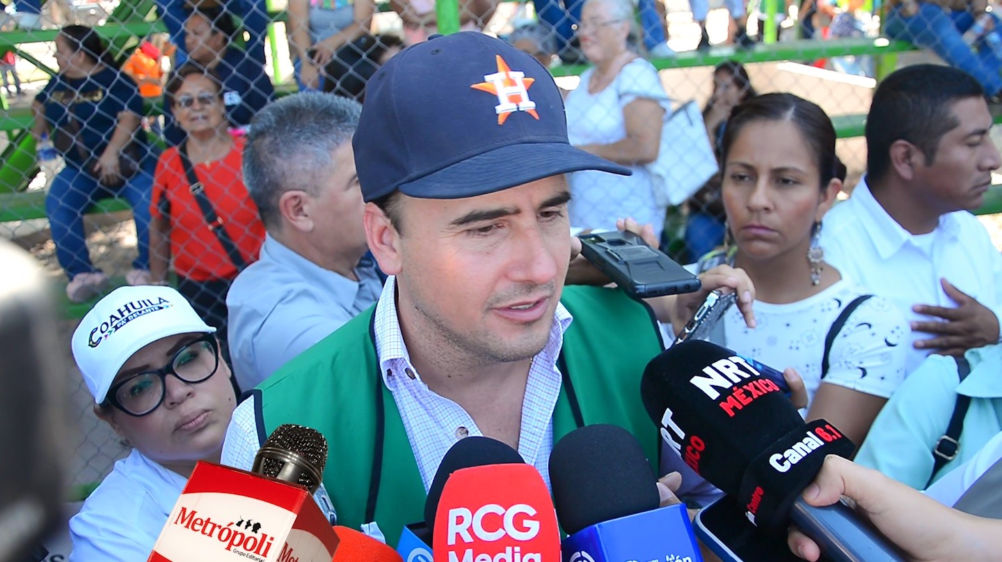 Inaugura Manolo Jiménez cancha de béisbol profesional en San Buenaventura y anuncia nuevas inversiones Inaugura Manolo Jiménez cancha de béisbol profesional en San Buenaventura y anuncia nuevas inversiones