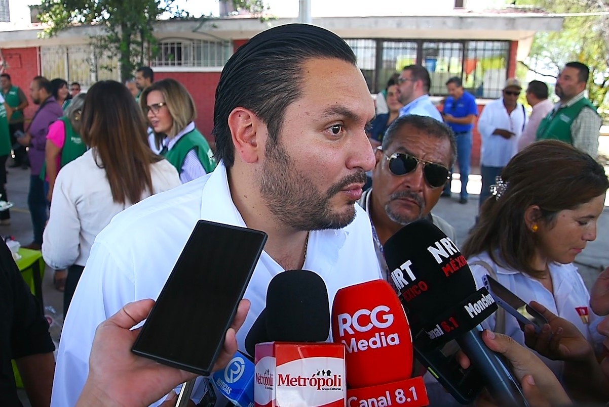 Inicia Carlos Villarreal con la rehabilitación del CAM No. 13 en Monclova para mejorar condiciones educativas de estudiantes con discapacidad Inicia Carlos Villarreal con la rehabilitación del CAM No. 13 en Monclova para mejorar condiciones educativas de estudiantes con discapacidad
