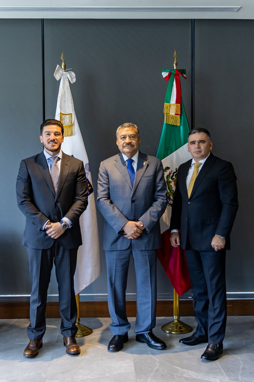 Refrenda Samuel García su apoyo a la UANL