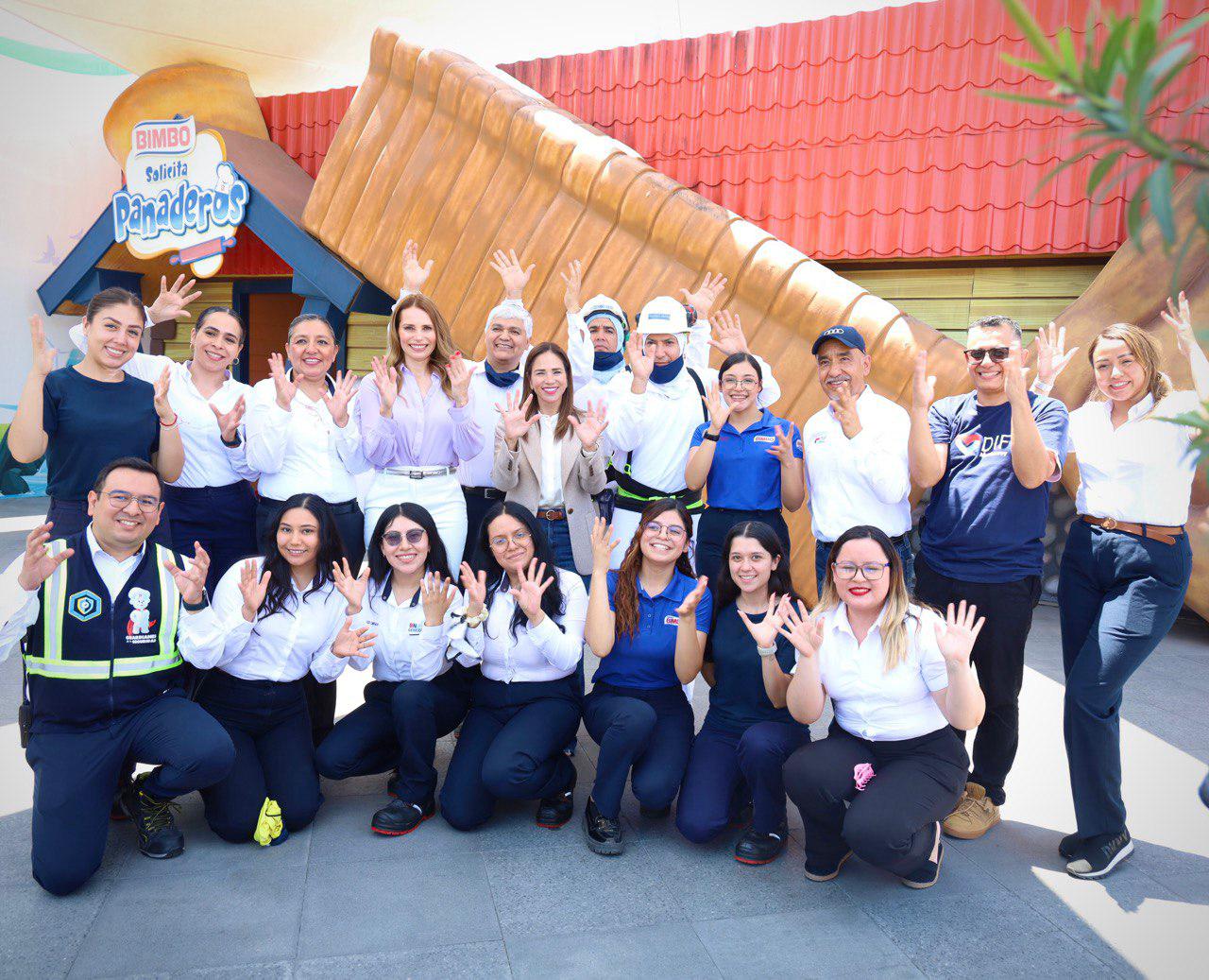 Colaboran DIF Monterrey y Grupo Bimbo para la inclusión a la empresa de personas con discapacidad auditiva Colaboran DIF Monterrey y Grupo Bimbo para la inclusión a la empresa de personas con discapacidad auditiva