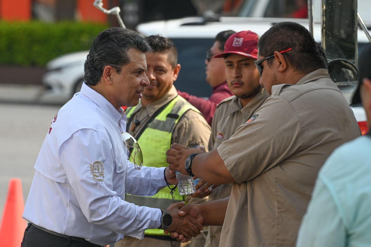 Supervisa alcalde Lalo Gattás atención de reportes ciudadanos Supervisa alcalde Lalo Gattás atención de reportes ciudadanos