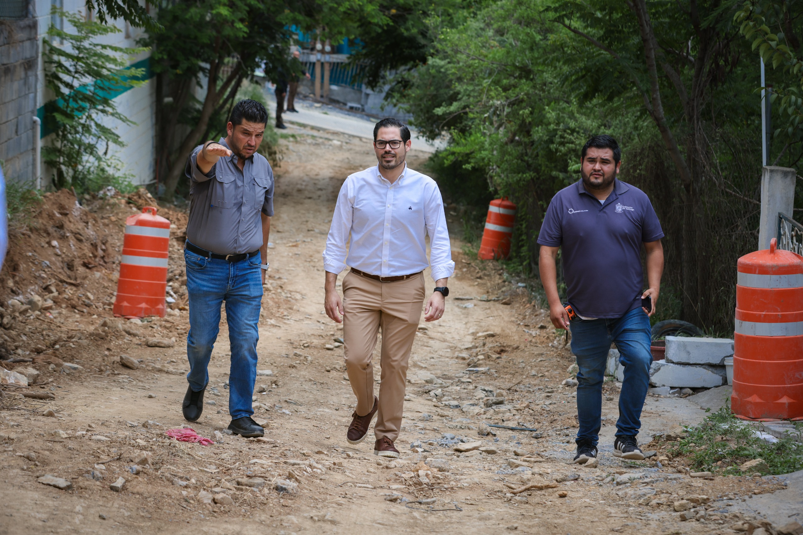 Supervisa David de la Peña tres proyectos viales en la Colonia San Juan Supervisa David de la Peña tres proyectos viales en la Colonia San Juan