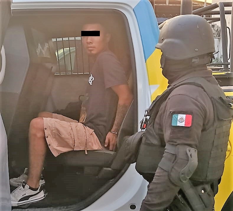 Detiene Policía de Monterrey a sujeto con 43 envoltorios de droga