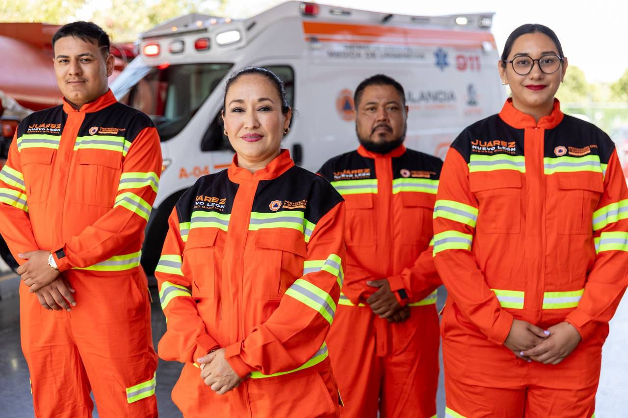 Protección Civil de Juárez recibe uniformes para atención de incendios Protección Civil de Juárez recibe uniformes para atención de incendios