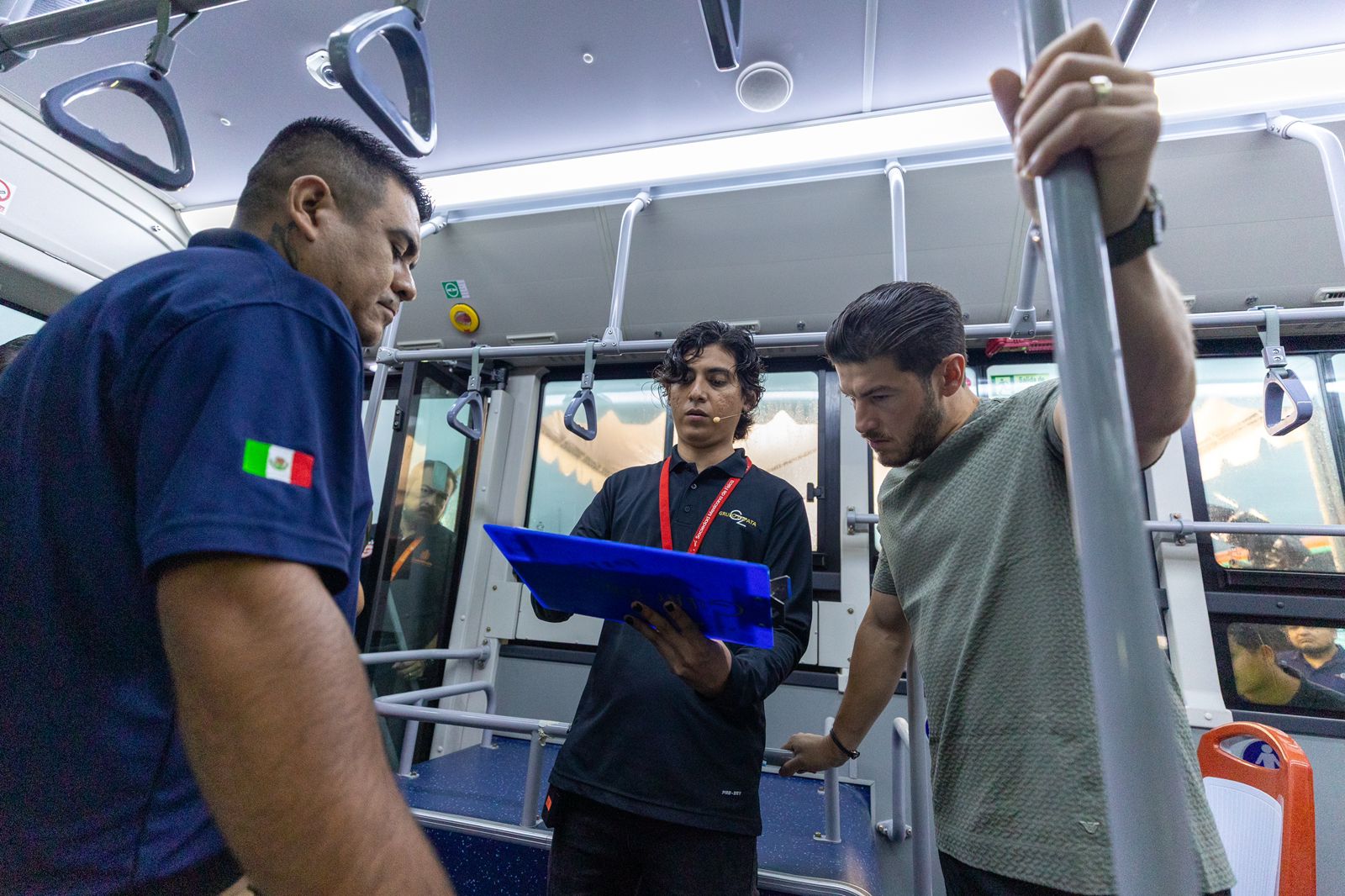 Arranca Samuel García operaciones de la ruta 172 Cometas Arranca Samuel García operaciones de la ruta 172 Cometas