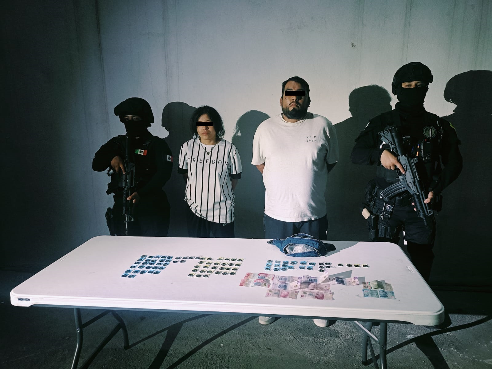 Detiene Policía de Monterrey a pareja con cocaína Detiene Policía de Monterrey a pareja con cocaína