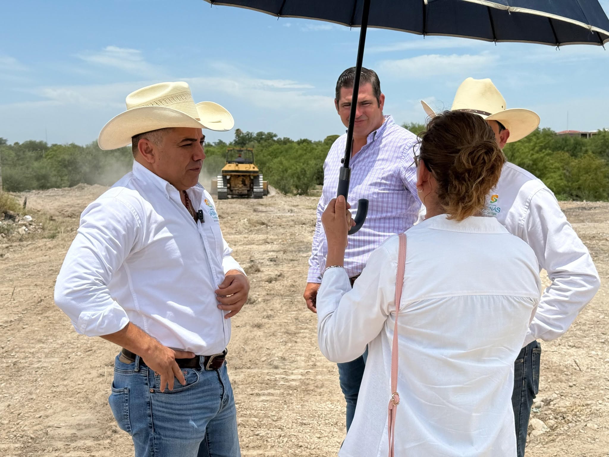 Chano Díaz refrenda compromiso con vecinos de Infonavit; arrancan acciones de limpieza y seguridad Chano Díaz refrenda compromiso con vecinos de Infonavit; arrancan acciones de limpieza y seguridad