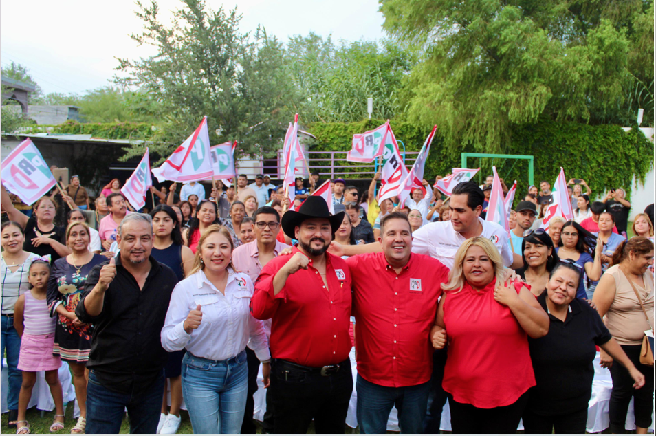 Toma protesta Jose Luis Garza Ochoa a nuevo dirigente de Pesquería